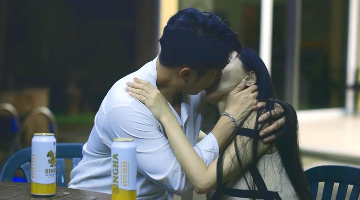 sex yumi 03 Để bảo vệ con trai khỏi những kẻ bắt nạt, người mẹ thương con đành…