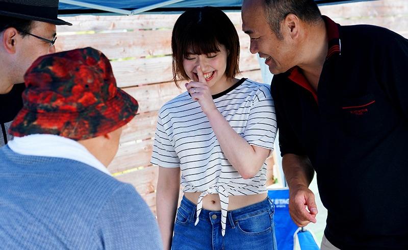 sex hoc sinh moi nhat JUL-319_Cô vợ trẻ dâm dục và 2 bác hàng xóm Nozomi Ishihara